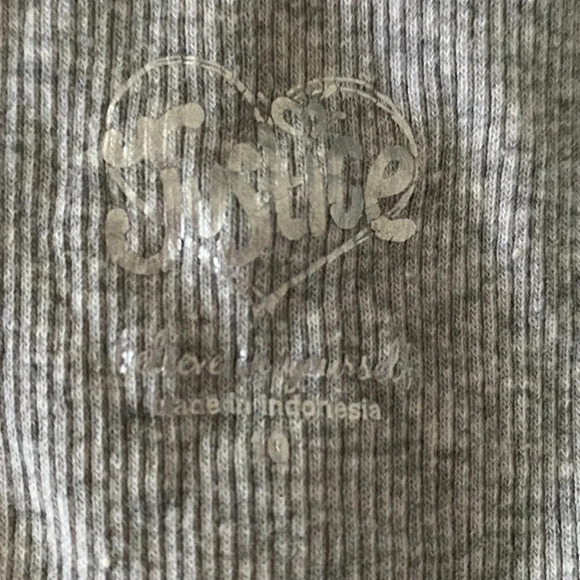 OLD NAVY JUSTICE EUC HOODIE SWEATSHIRT SHIRTS TOPS SUMMER TSHIRT SIZE L 10 12 - Picture 3 of 8